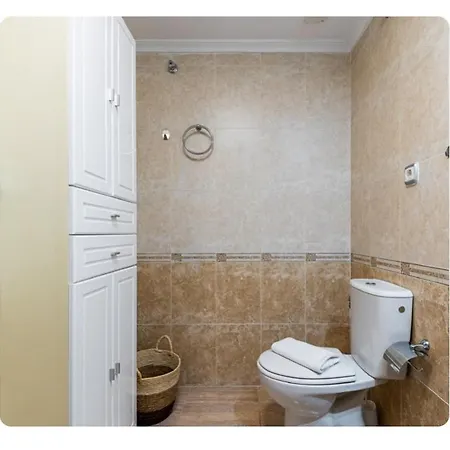 Carina & Parking Apartamento *